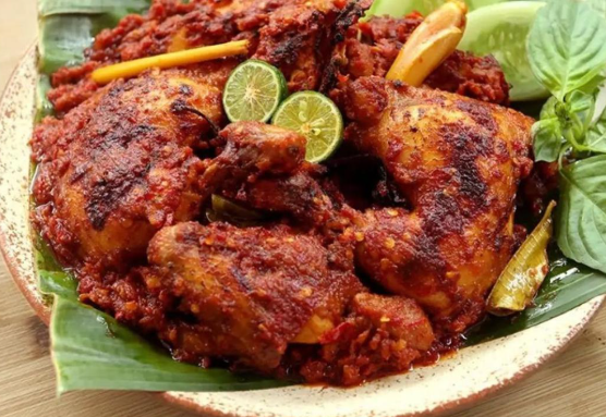 review-masakan-ayam-bakar-bumbu-rujak-khas-jawa