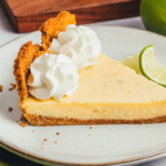 Review Makanan Key Lime Pie dengan Rasa Asam Manis Pas