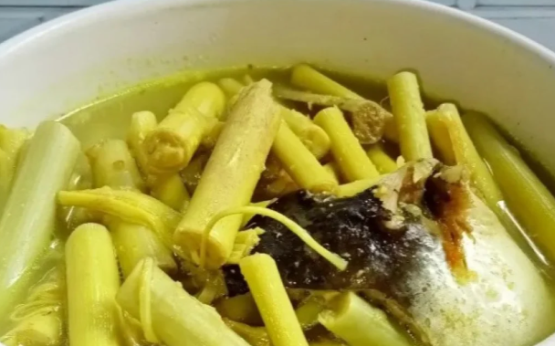 Review Juhu Singkah dengan Rasa Unik Khas Dayak