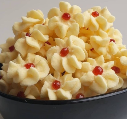 Review Kue Semprit Imlek dengan Rasa Susu Klasik