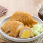 Kelembutan Tekstur Pempek Kapal Selam Asli Palembang