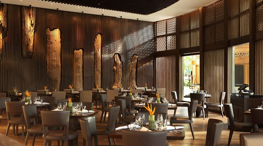 Review Restoran Populer Mengenai Harga Pelayanan dan Rasa